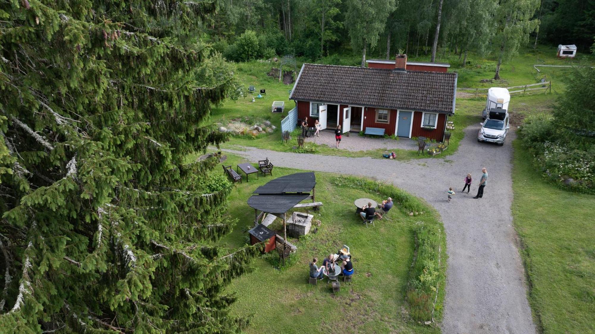 Ekologiska Fru Gran B&B I Tiveden Gardsjo Экстерьер фото