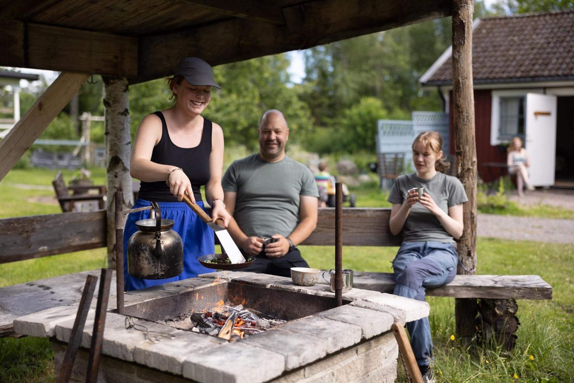 Ekologiska Fru Gran B&B I Tiveden Gardsjo Экстерьер фото