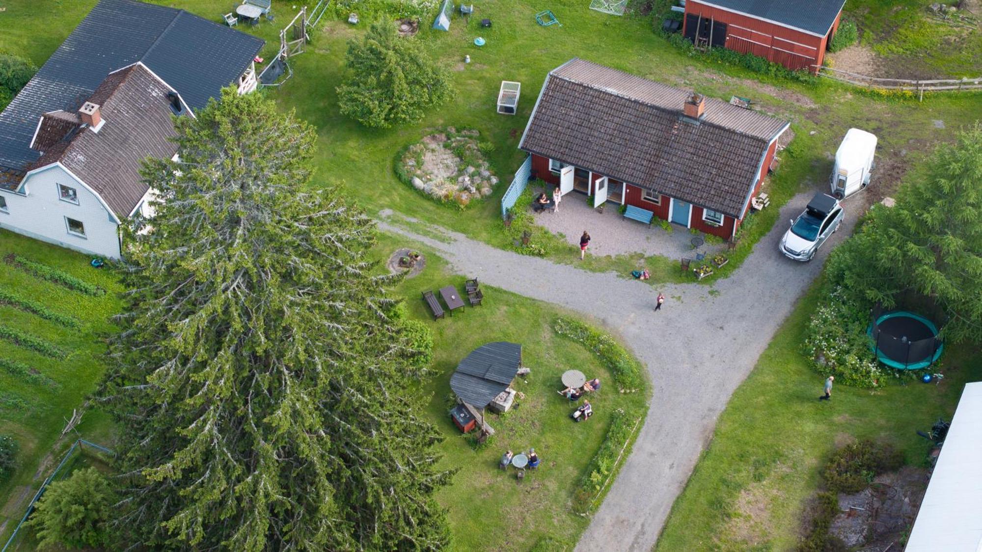Ekologiska Fru Gran B&B I Tiveden Gardsjo Экстерьер фото